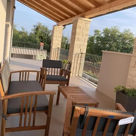 Holiday Home Villa Harmony Hébergement de vacances