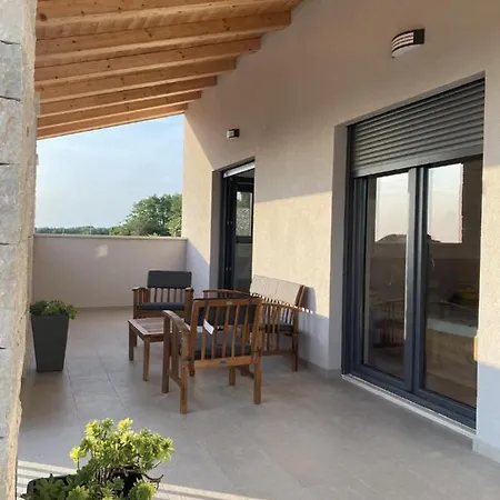 Holiday Home Villa Harmony Hébergement de vacances